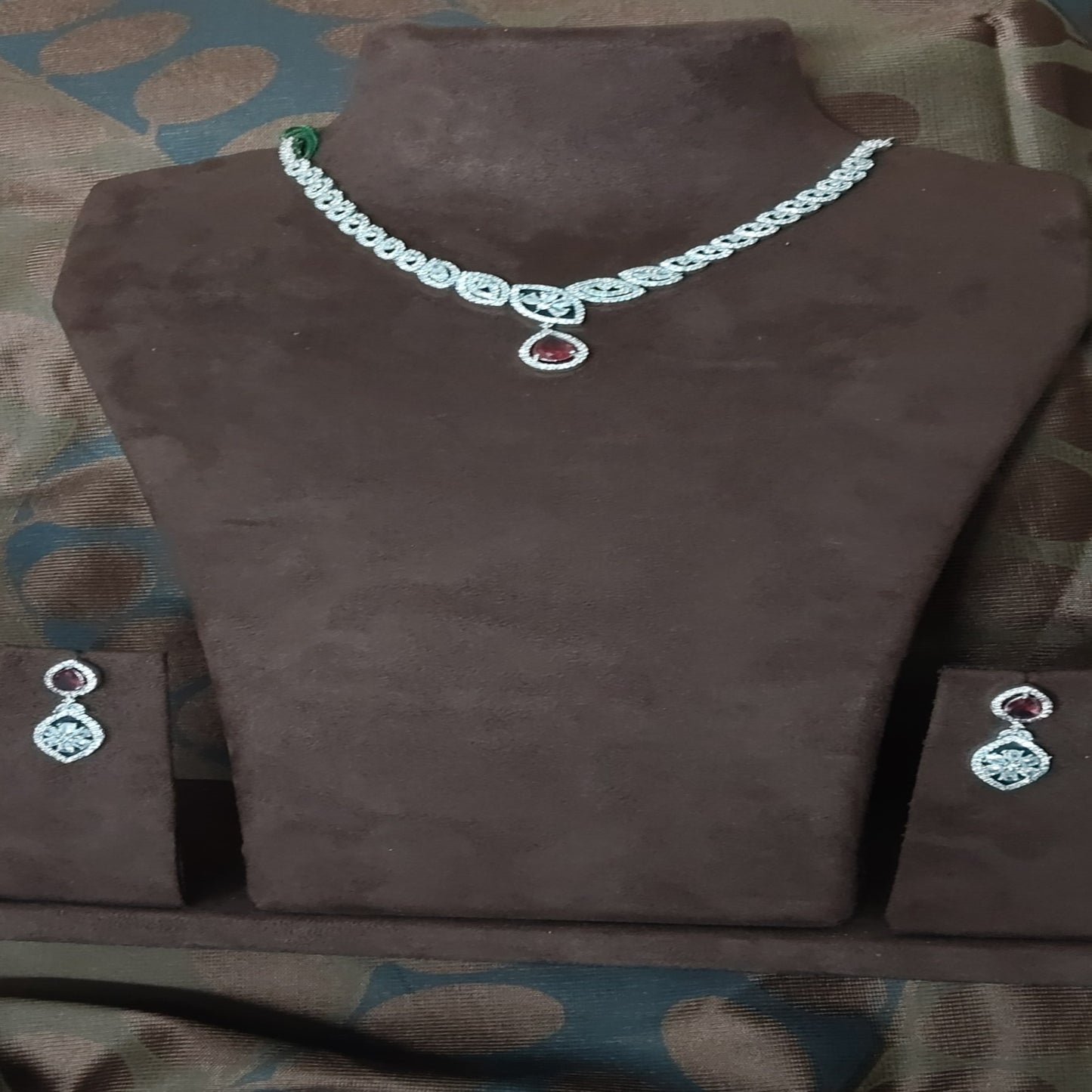 SIVARA Ruby Leaf Diamond Necklace | Laal Teardrop Focal | Elegant Necklace Set