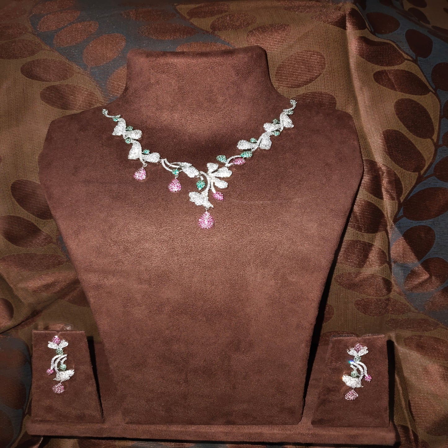 SIVARA 'Spring Garden' Multi-Gem Necklace Set