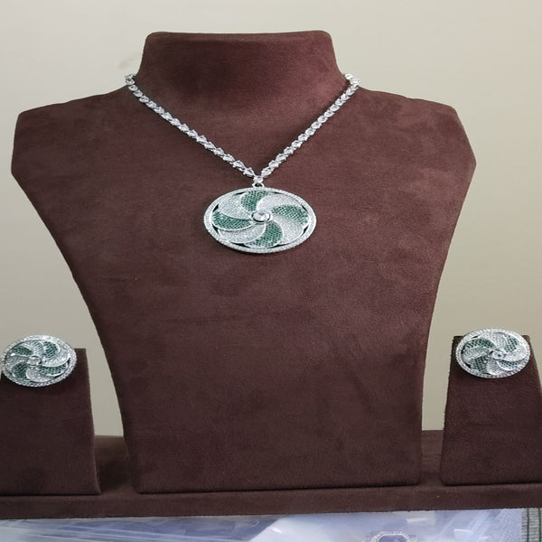 SIVARA 'Panna Chakra' Pendant Set | Grand Swirl | Emerald Fusion